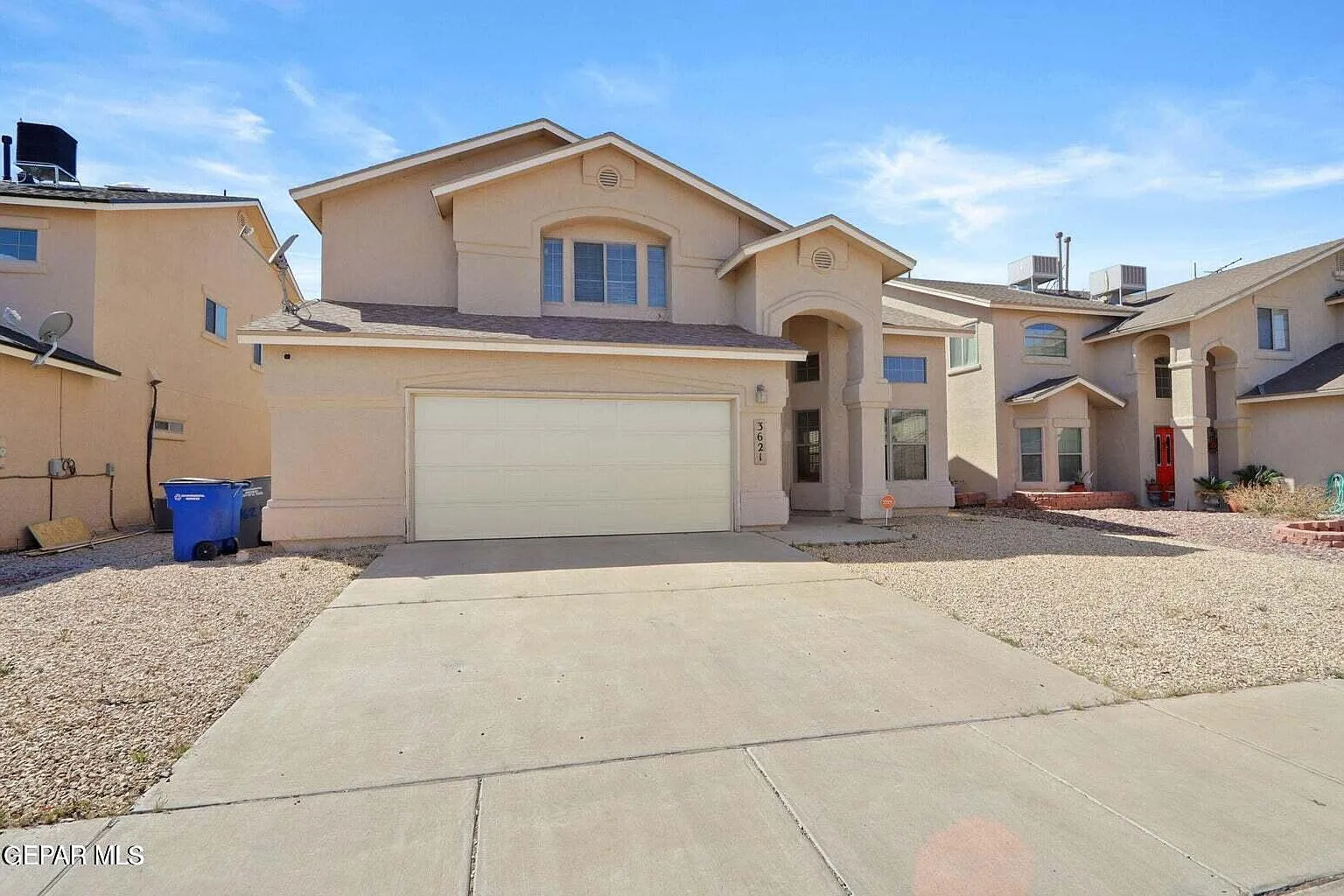 4 bed, 2.5 bath, 2354 sqft, $1,845 — Photo 3