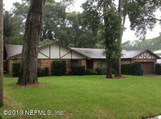 935 Park Forest Ln, Jacksonville, FL 32211