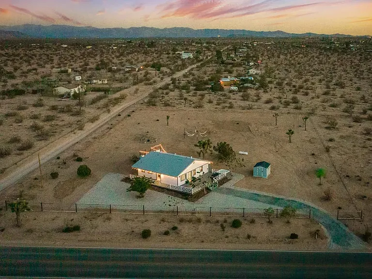 58225 Winters Rd — Photo 24
