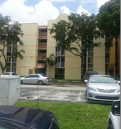4th image of 801 NW 47th Ave #317W-1