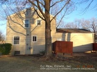 9810 Lawndale Ave, Kansas City, MO 64137