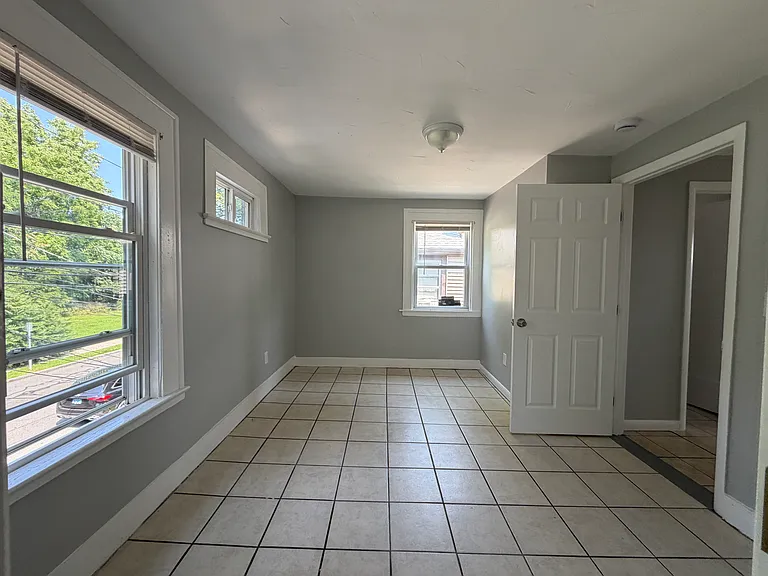 106 Rockwell Ave #2 — Photo 5
