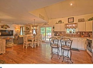 7 Wye Mill Dr, Sicklerville, NJ 08081