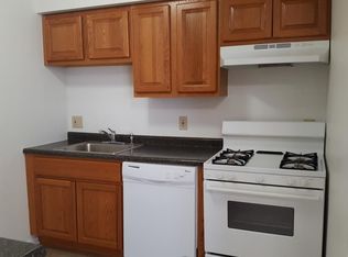 1221 Fairwood Ct APT 4, Elgin, IL