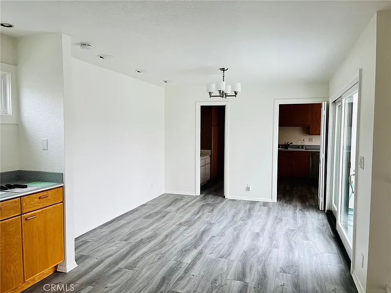 638 3rd St — Photo 9