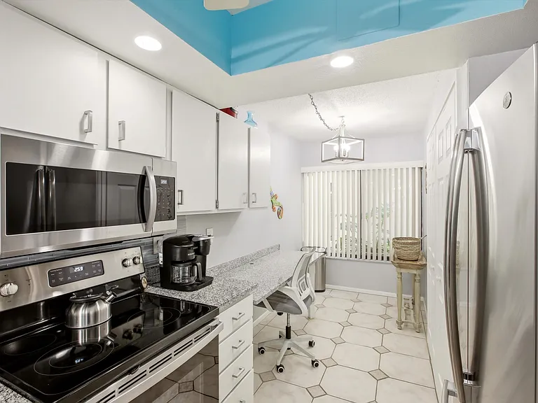 3705 E Bay Dr #116 — Photo 15