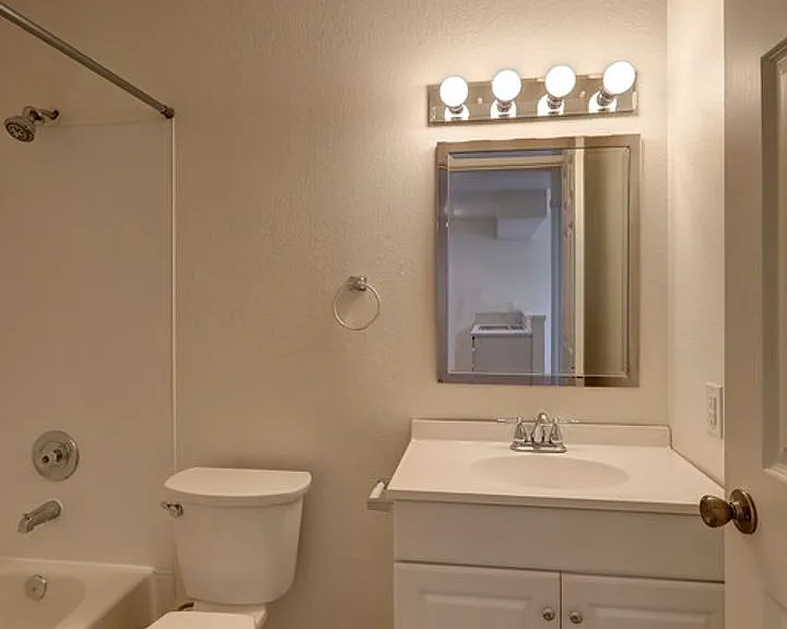 BG40-14 — Photo 13