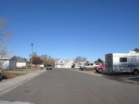 2nd image of 264 E Hanover Cir