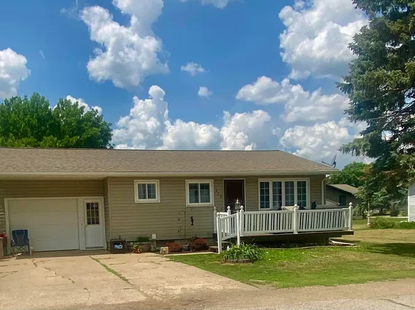 919 Hackberry St, Correctionville, IA 51016