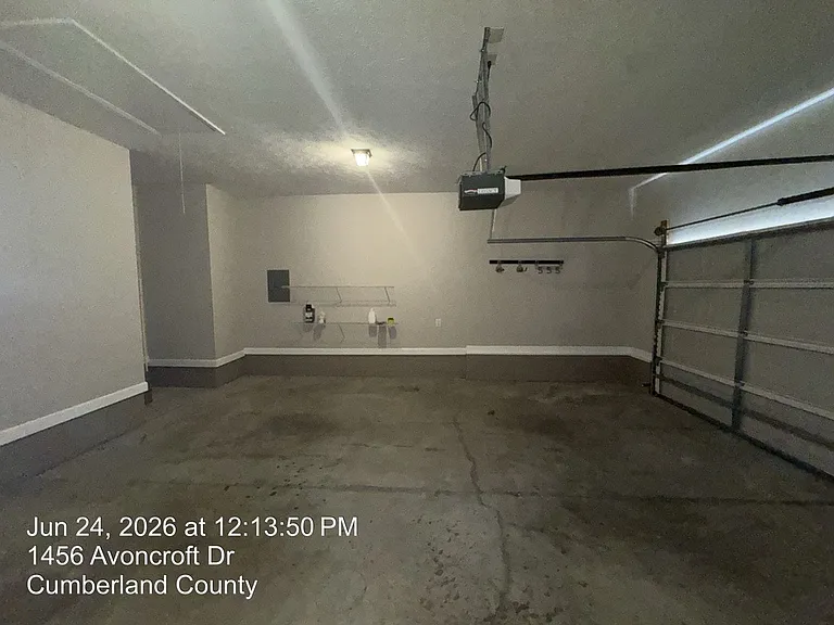 1456 Avoncroft Dr — Photo 25