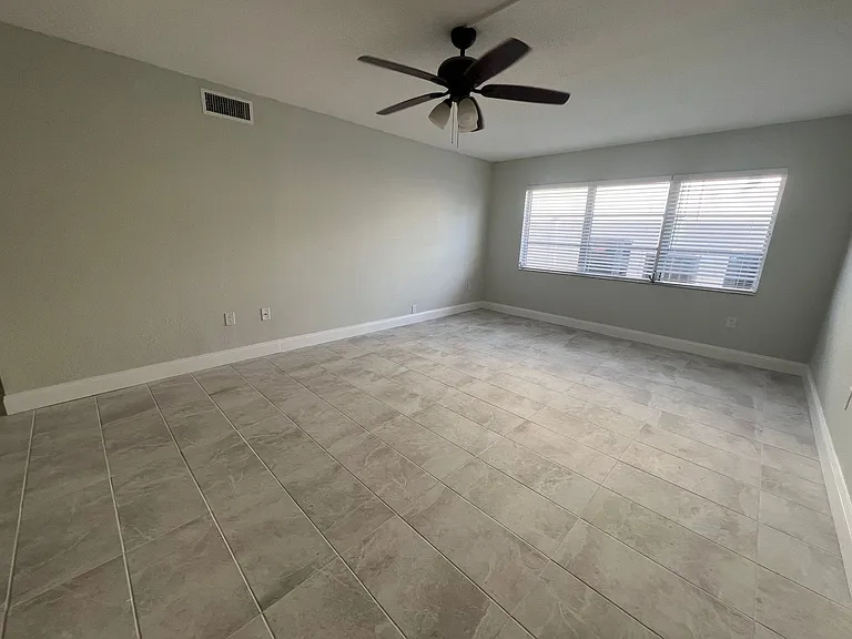 Citadel Apartments of Sarasota — Photo 23