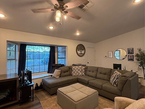 3rd image of 6624 Mountainwood Ln