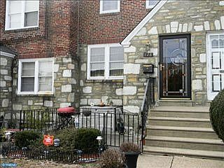 1st image of 128 E Fariston Dr