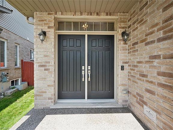 3rd image of 941 Eden Oak Ct