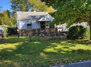 1074 N Oakcrest Ave, Decatur, IL 62522