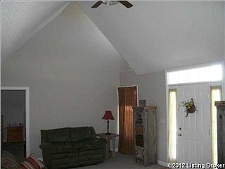 4th image of 120 Topeka Ln