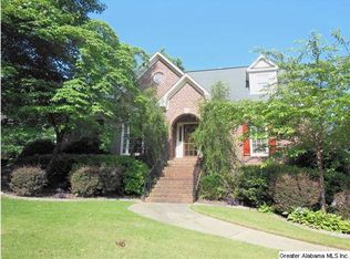 6920 Woodvale Ln, Trussville, AL 35173