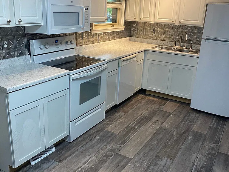 606 Monin Rd — Photo 14
