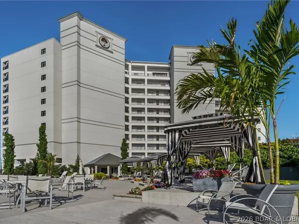 166 Captiva Dr #5G, Sunrise Beach, MO 65079