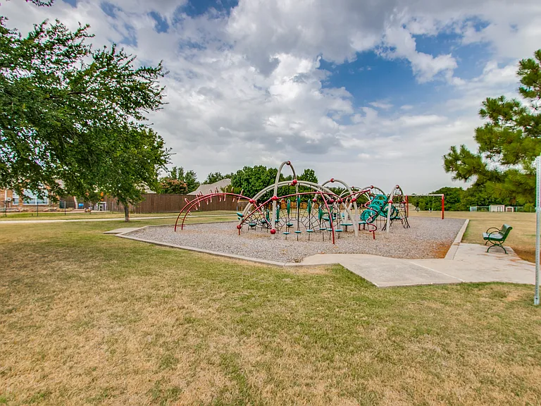 2509 Caprock Cv — Photo 17