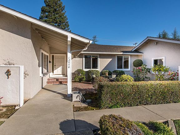 5th image of 13046 Ten Oak Way