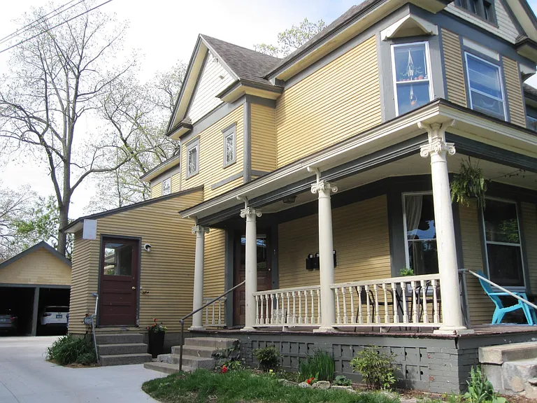 820 Fairmount St SE #1 — Photo 2