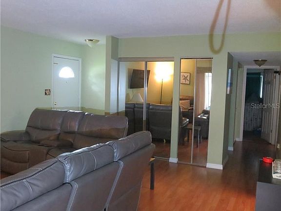 4th image of 639 Fairways Cir #A