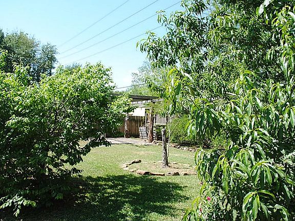 3rd image of 414 Coppersmith Dr