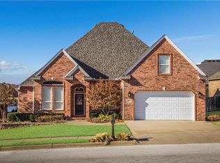 5410 S Braebourne Rd, Rogers, AR 72758