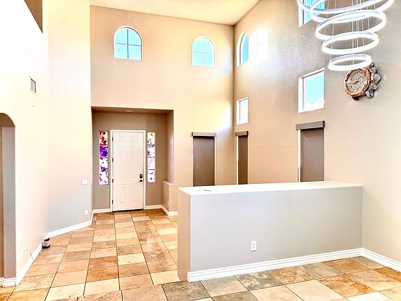 3rd image of 8832 Timber Mesa St