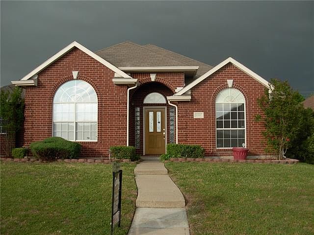1st image of 1909 Crawford Dr