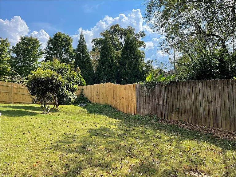 2620 Village Chase Dr — Photo 28