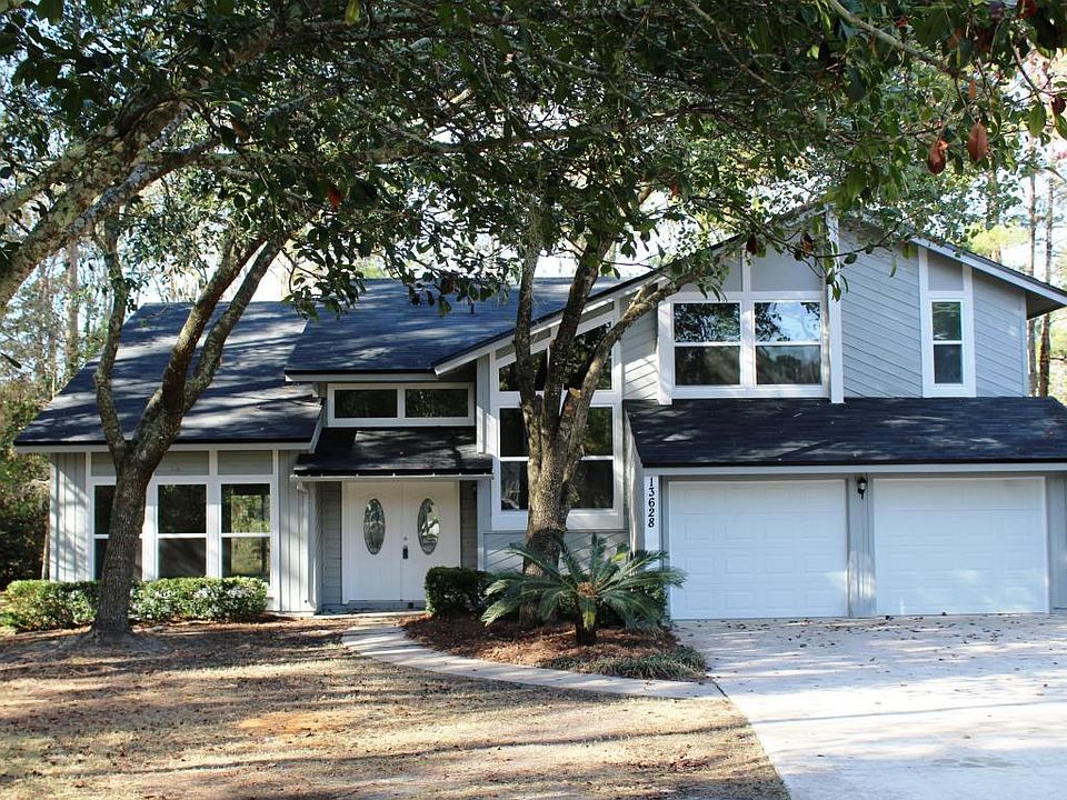 1st image of 13628 Saint Lawrence Ct