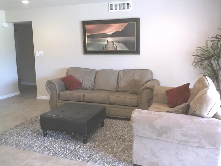 1855 E Loma Vista Dr — Photo 7