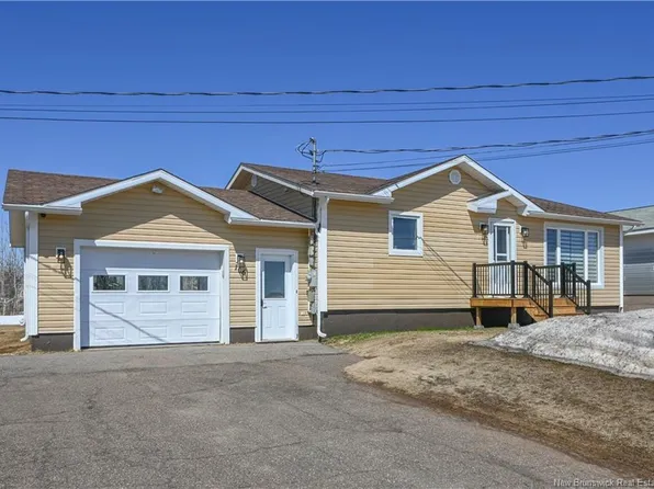 106 Des Champs St, Lamaque, NB E8T 1E7