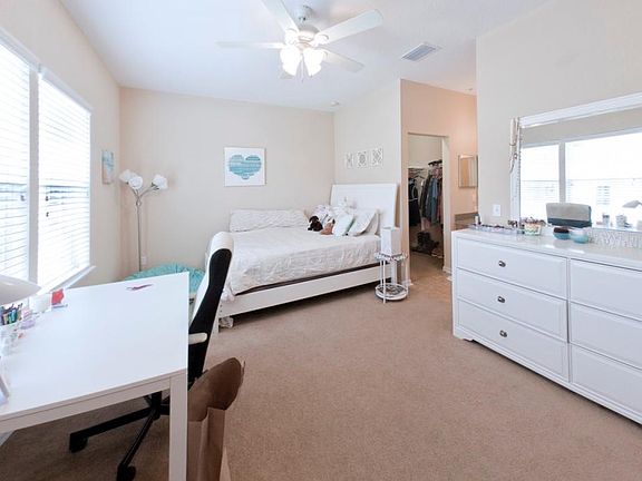 5th image of 1016 SW 8th Ave APT 203
