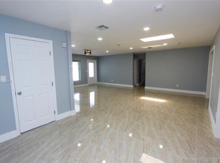 10240 SW 41st Ter, Miami, FL 33165