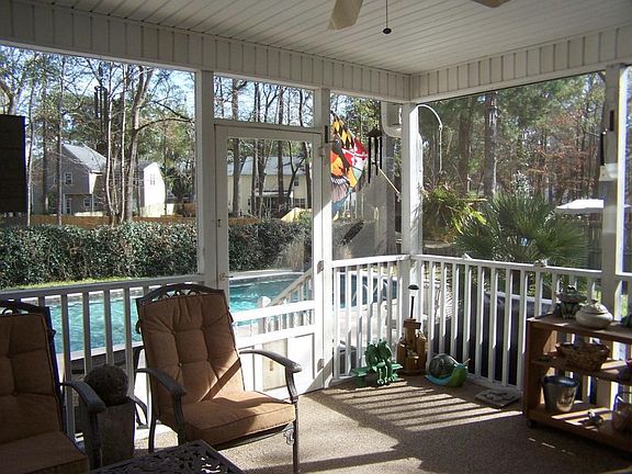 4th image of 8785 Laurel Grove Ln