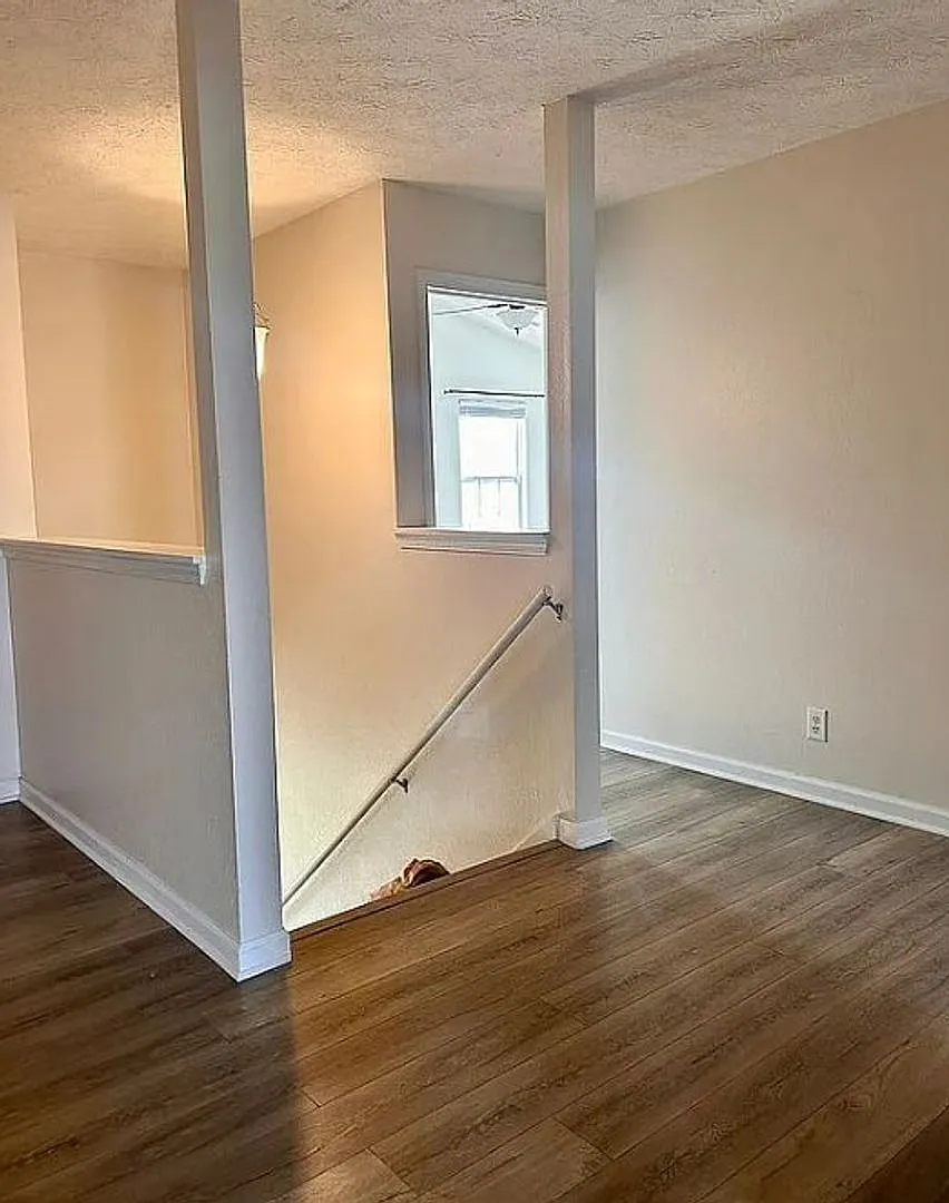 3/4 Bedroom House - Harrison Schools — Photo 4