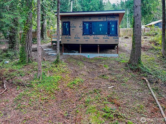 4th image of 9263 NE Spruce Avenue
