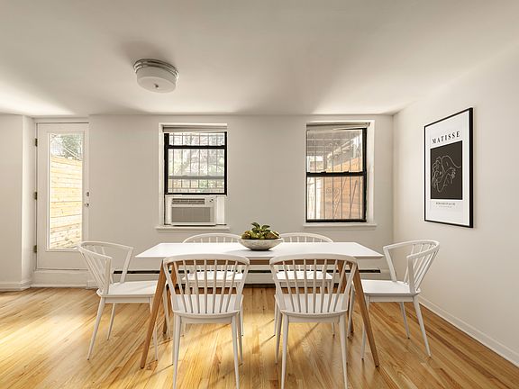 4th image of 308 Clermont Ave