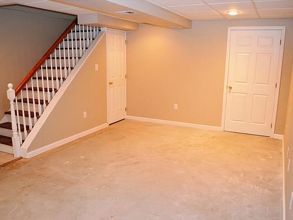 4th image of 434 Deer Park Dr W