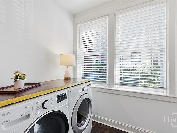 5th image of 17 E 37th Street #3