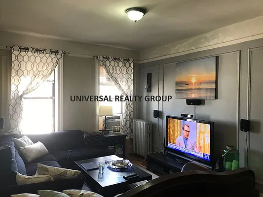 Rented by Universal Realty Group | media 8