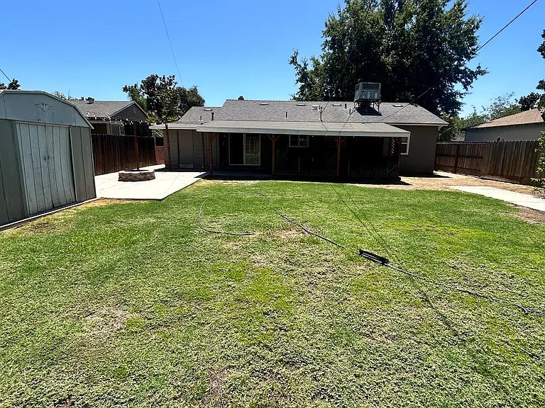 2345 E Brown Ave — Photo 23