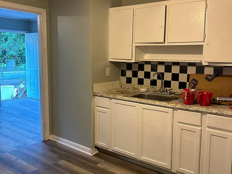 205 Evergreen St — Photo 20