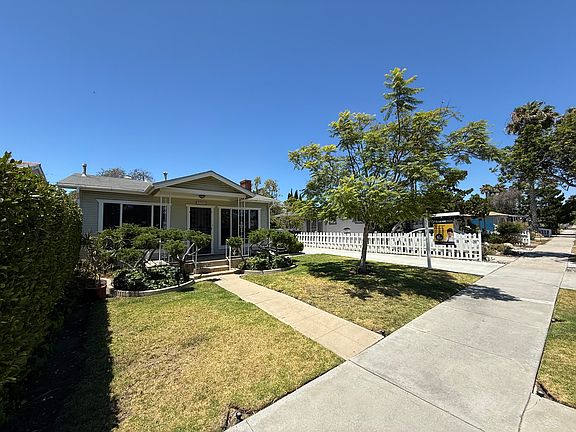2nd image of 4744 Idaho St