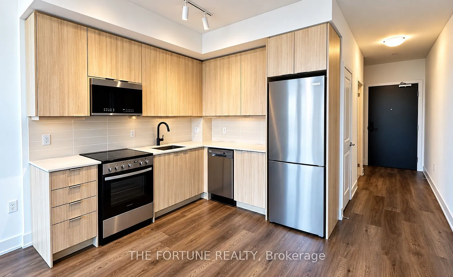 The Millhouse Condos — Photo 1