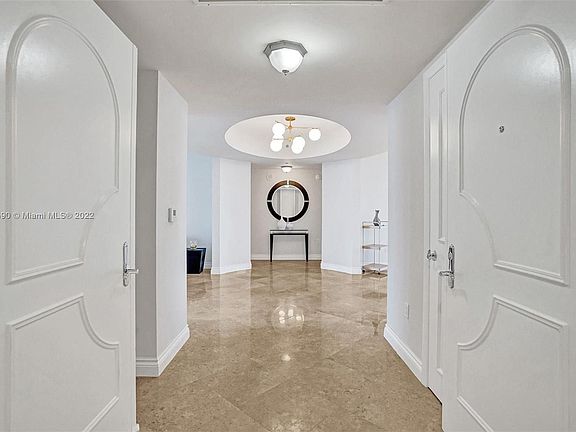 4th image of 18911 Collins Ave APT 1206