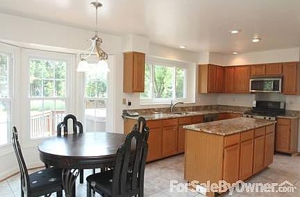 4th image of 19832 Meredith Dr